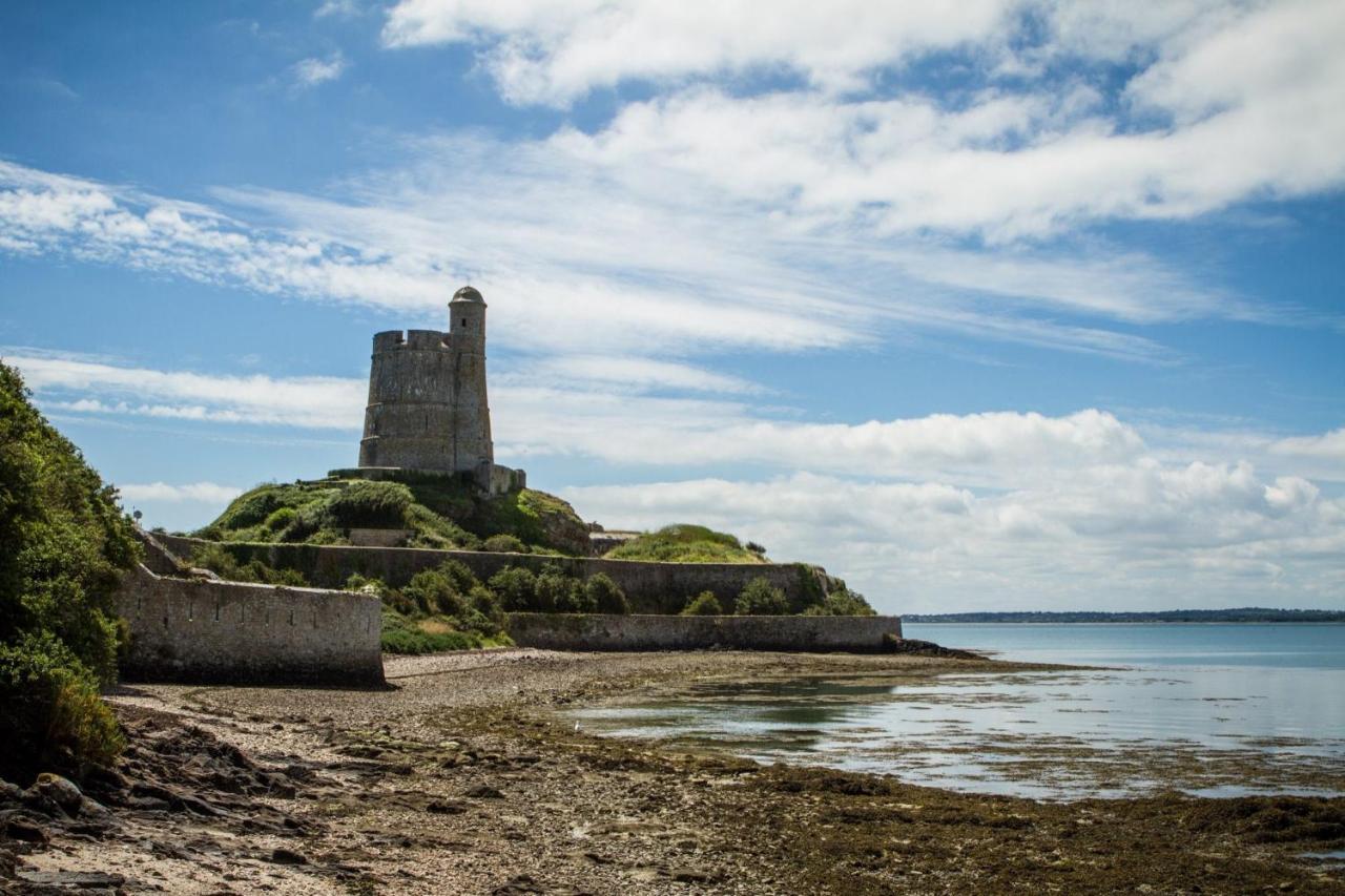 Maison Normande Proche De La Mer Et Des Commodites Vila Quettehou Exterior foto