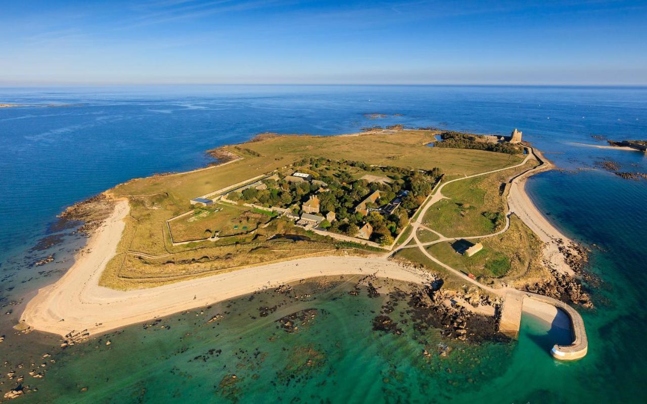 Maison Normande Proche De La Mer Et Des Commodites Vila Quettehou Exterior foto